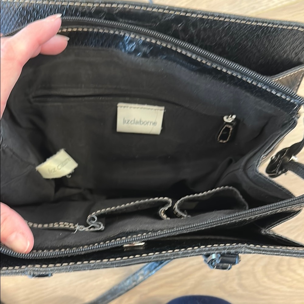 2/$20 PURSE Liz Claiborne Snakeskin Black Handbag 3 Sections Pocket Zipper - Picture 8 of 15